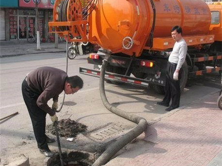 马尔康清掏化粪池，健康生活从这里开始